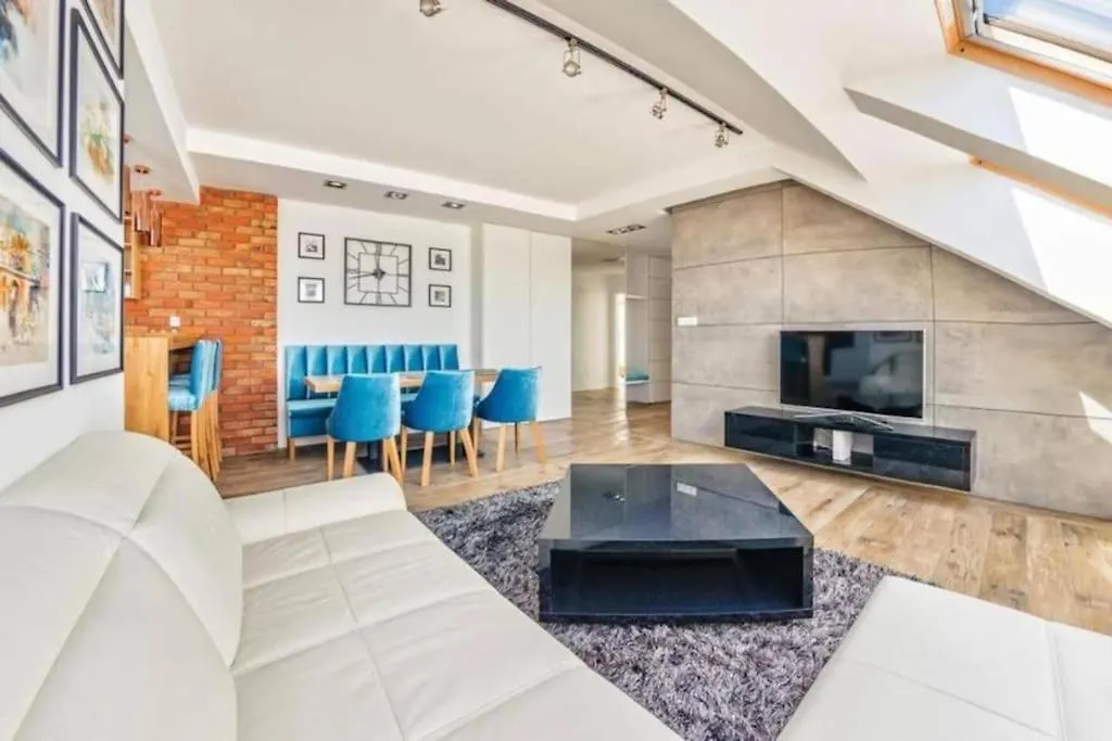 Close-Central Apartments Gdansk - One Bedroom Apartment With Balcony - City Center - Sb12 0*,  Poland